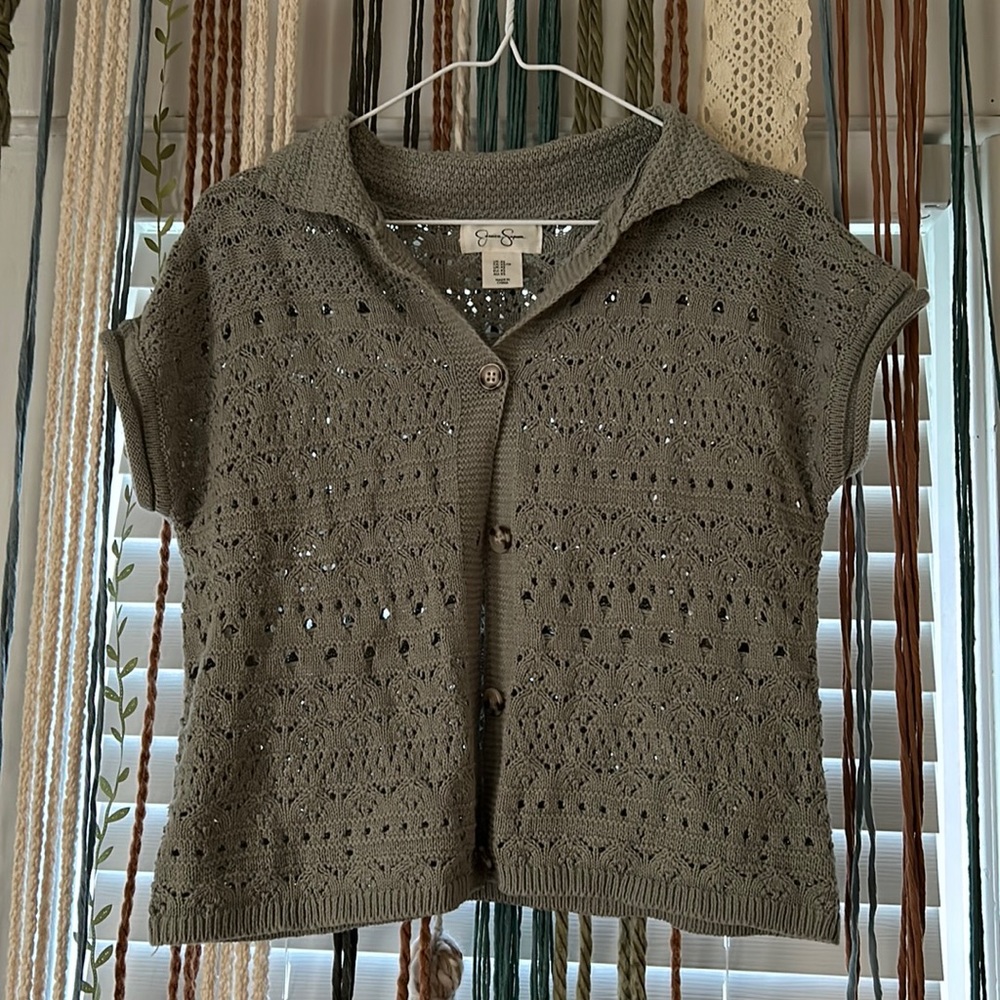 Jessica Simpson Cardigan short sleeve with scalloped collar XS